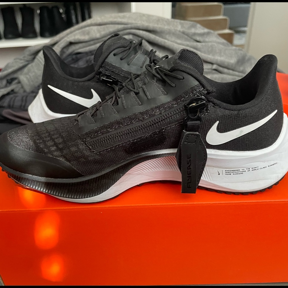 Black Running shoes